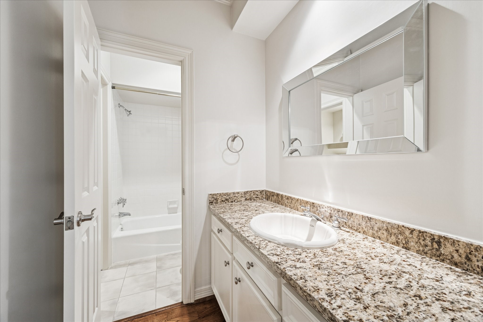 5823 Augusta Court Houston, TX 77057 - Photo 35 of 44