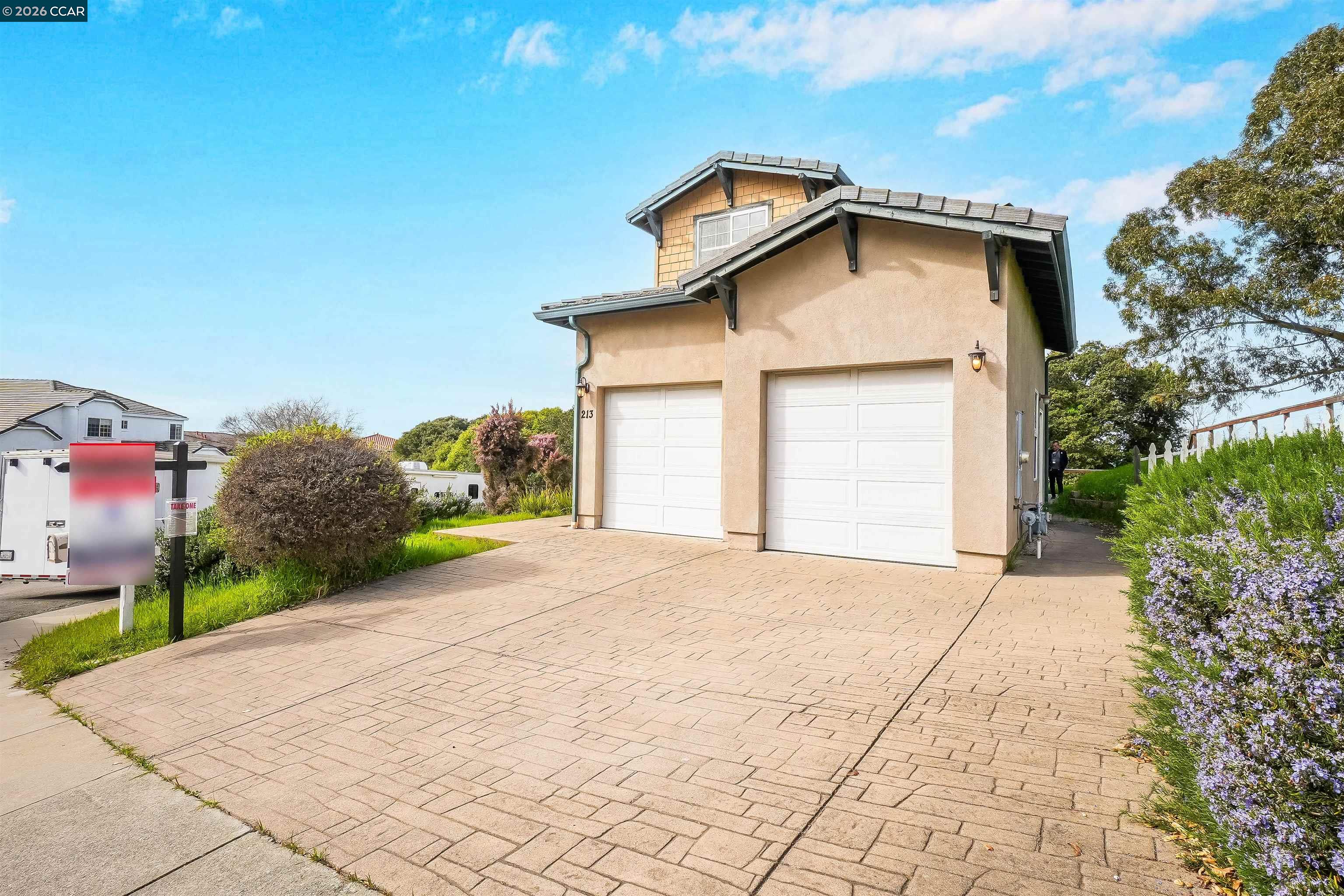 213 North Rancho Place Pinole, CA 94564 - Photo 4 of 63
