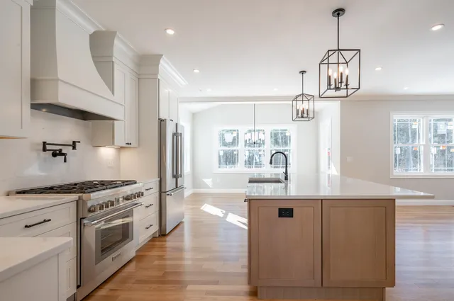 $1,299,999 | 6 Newbury Road, Unit M18 B1216 L7, Pelham, NH 03076