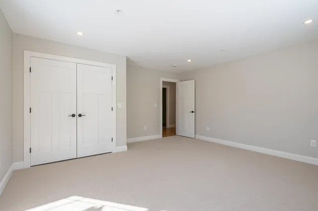 $1,299,999 | 6 Newbury Road, Unit M18 B1216 L7, Pelham, NH 03076