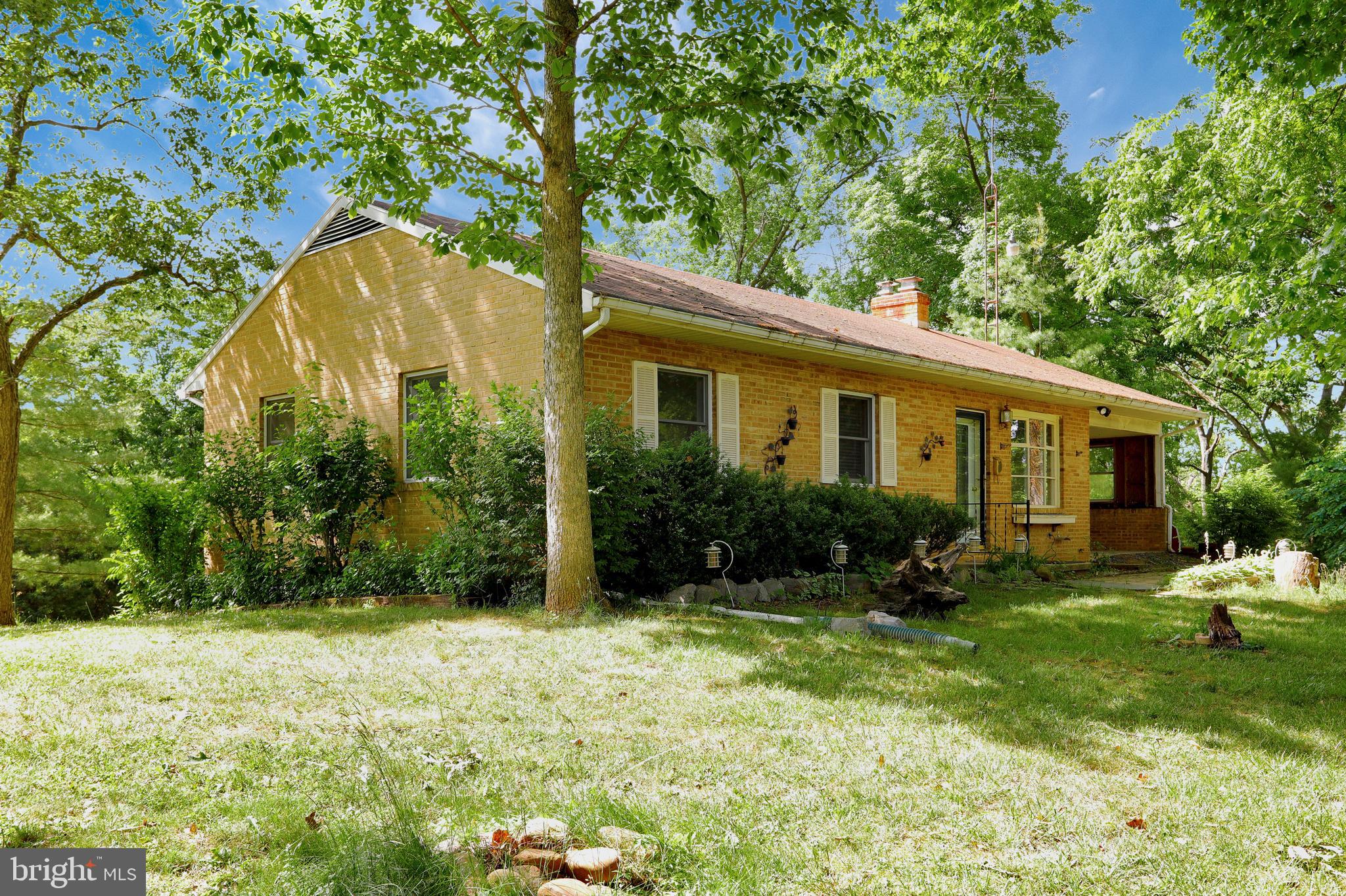 15742 Falling Waters Road Williamsport, MD 21795 - Photo 3 of 47 Gallery Image 3