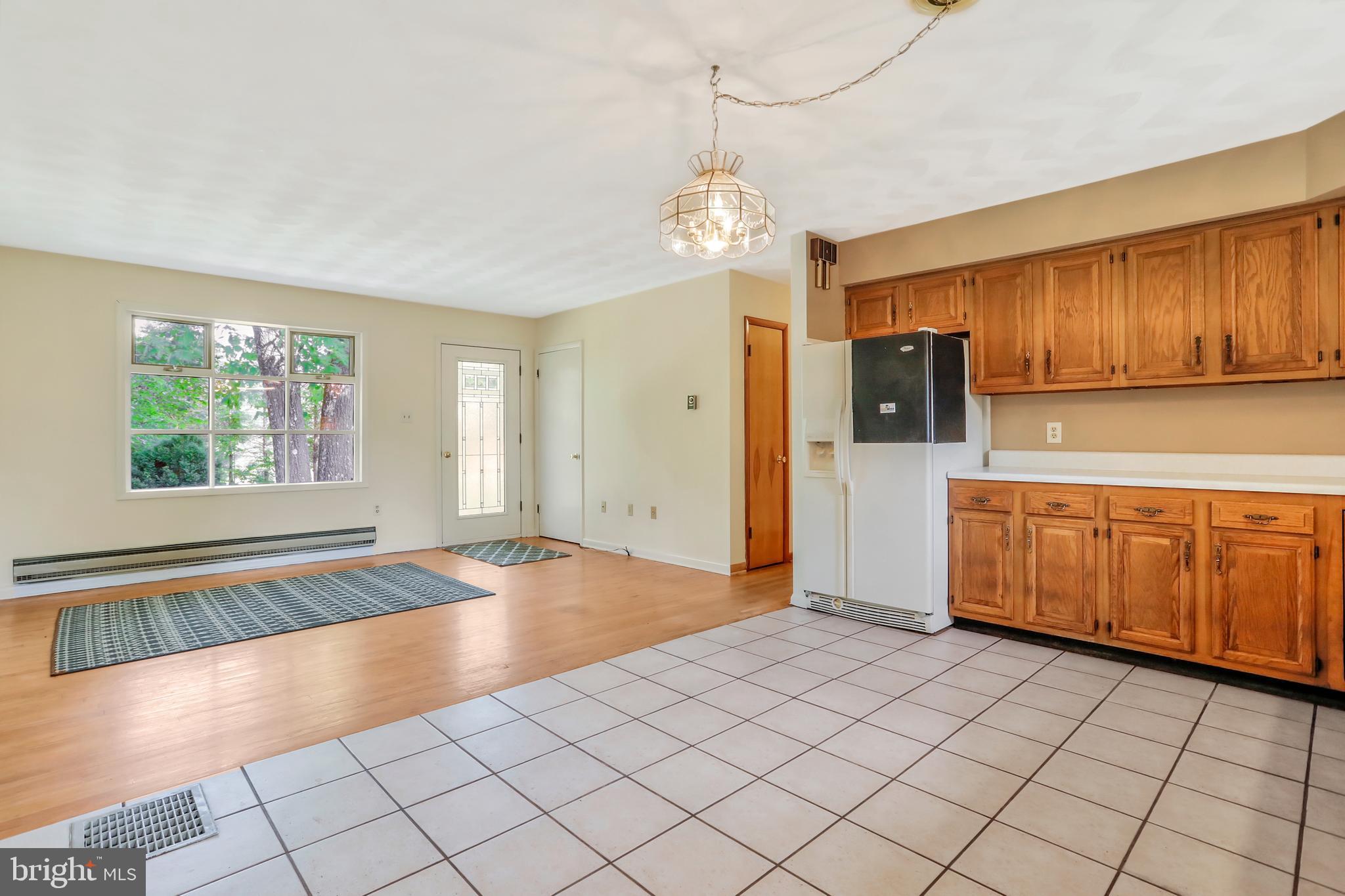 15742 Falling Waters Road Williamsport, MD 21795 - Photo 5 of 47 Gallery Image 5