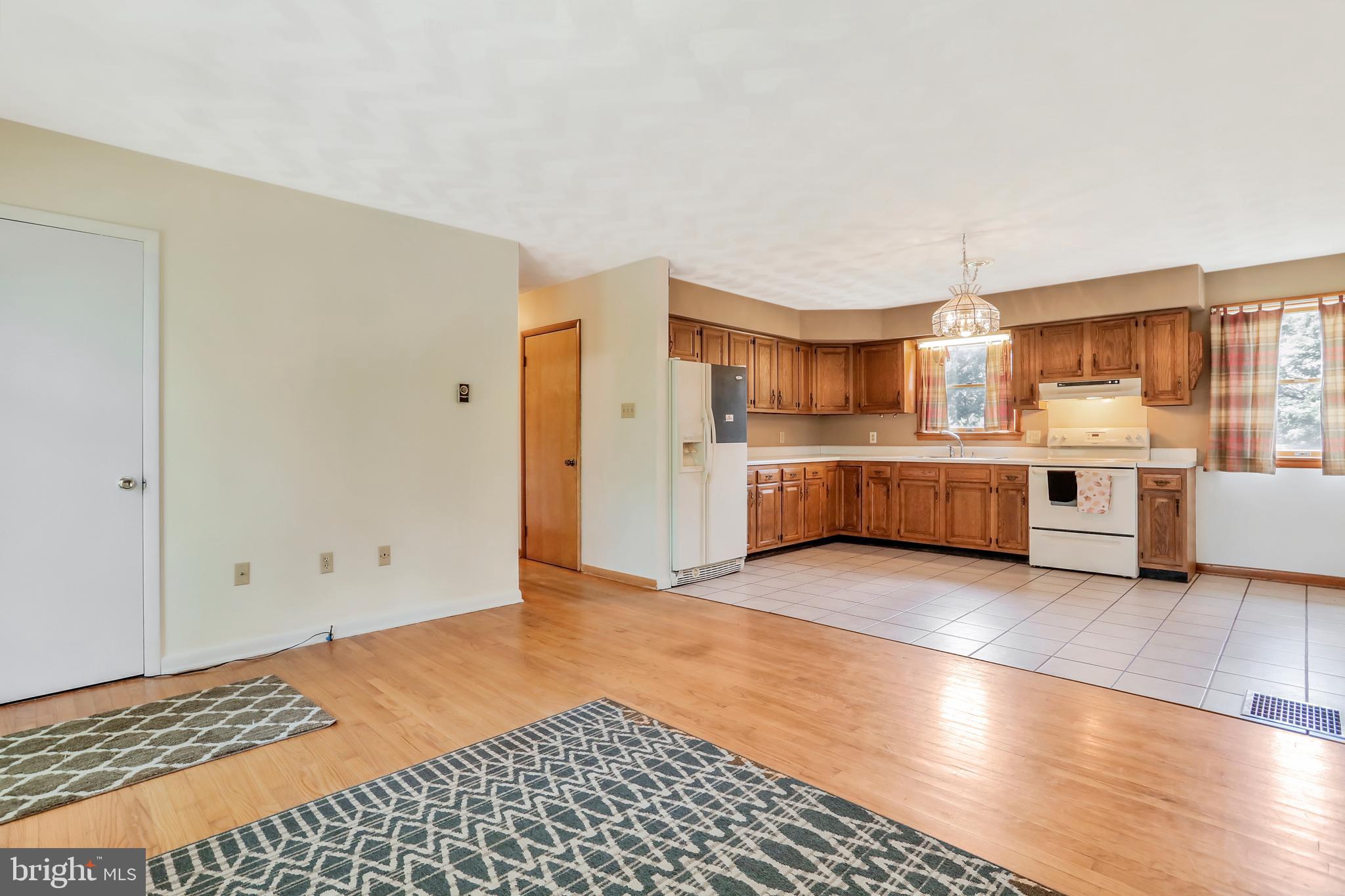 15742 Falling Waters Road Williamsport, MD 21795 - Photo 8 of 47 Gallery Image 8