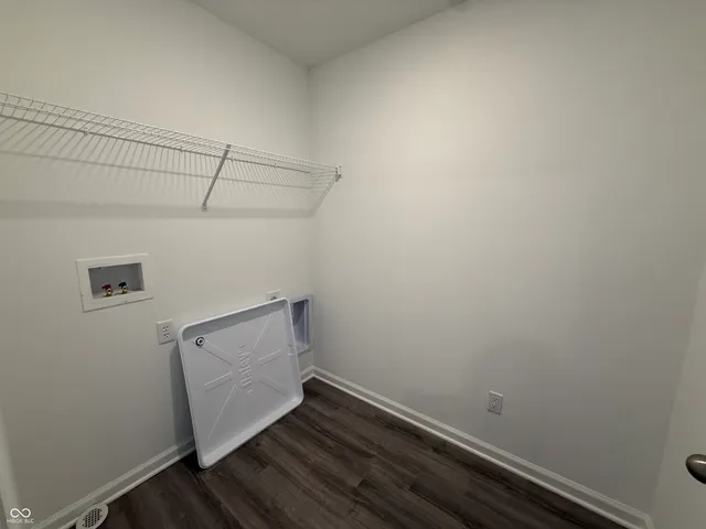 $329,900 | 11240 North Greenthread Drive, Monrovia, IN 46157