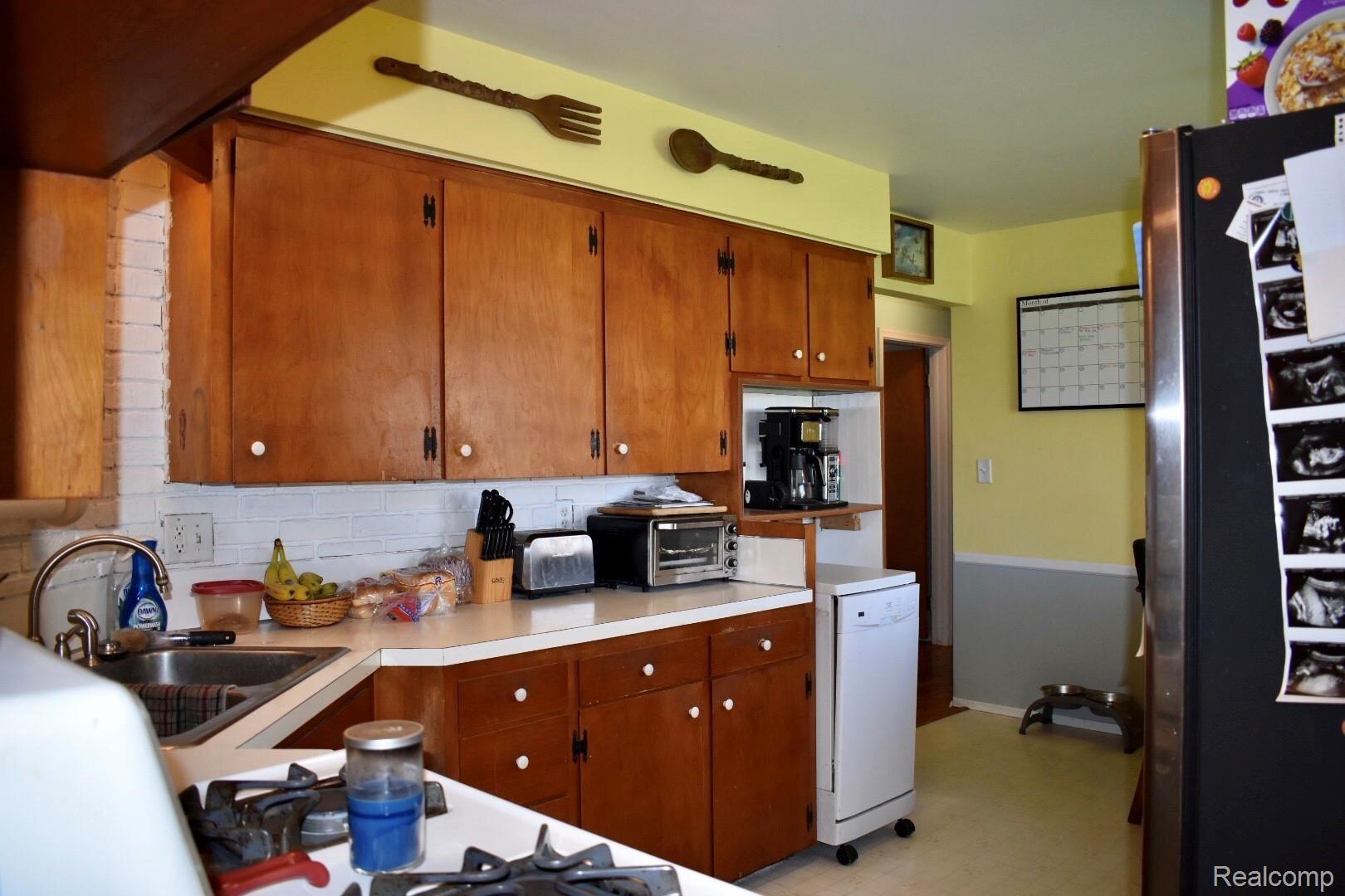 12116 North Webster Road Clio, MI 48420 - Photo 8 of 30 DSC-0016.jpg