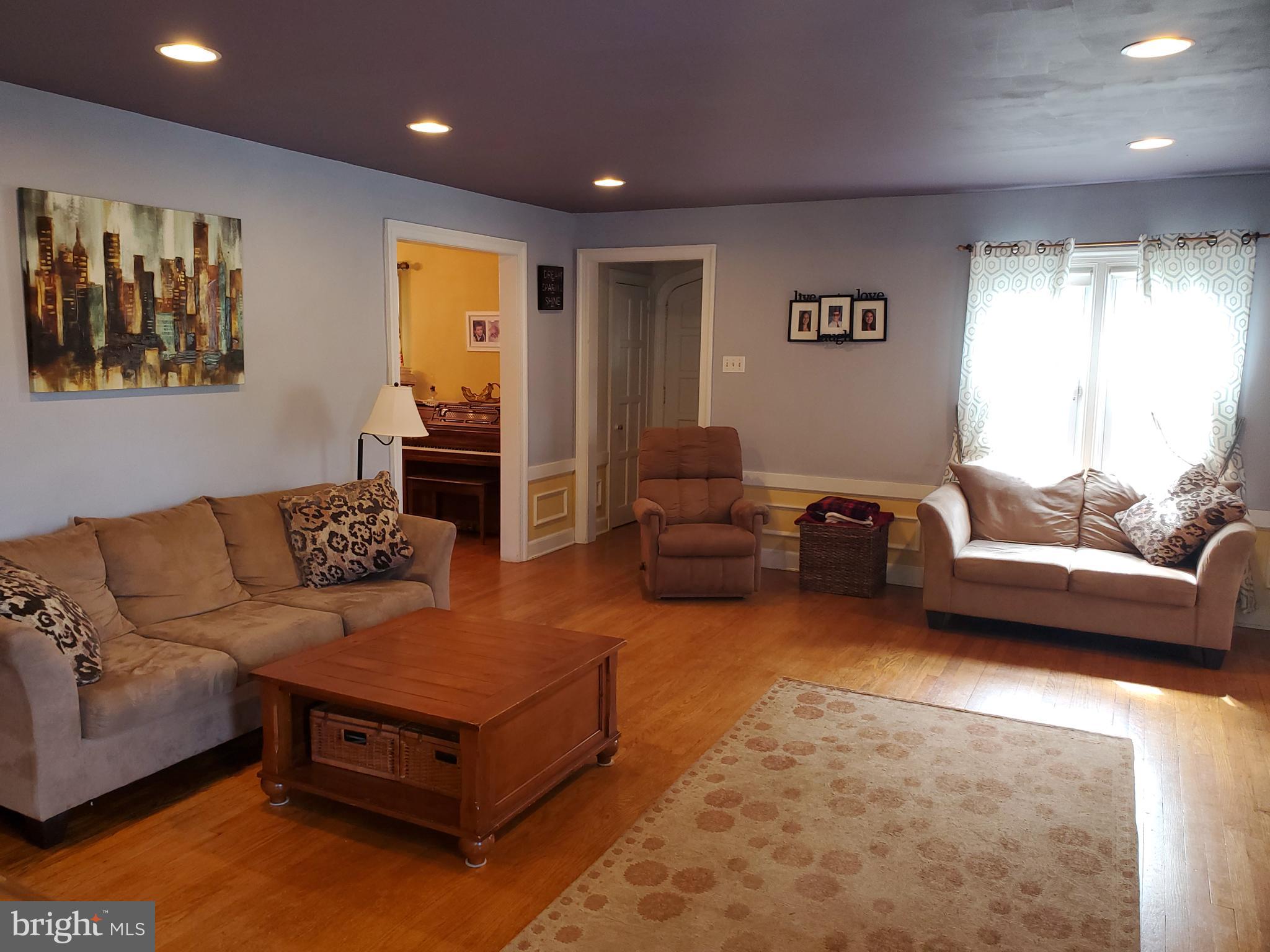33 Rathton Road York, PA 17403 - Photo 5 of 66 Gallery Image 5