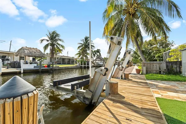 $4,500 | 947 Nautilus Isle, Dania Beach, FL 33004