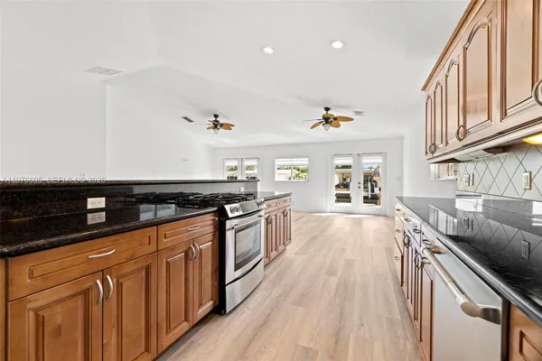 $4,500 | 947 Nautilus Isle, Dania Beach, FL 33004