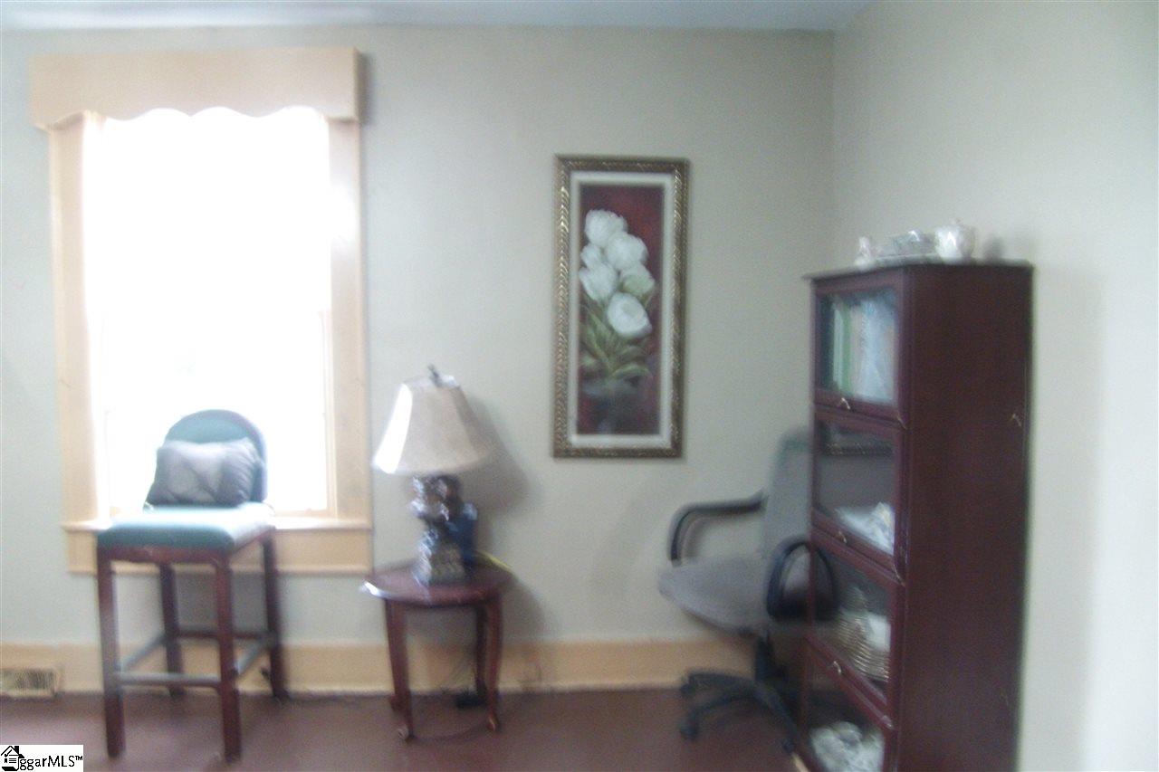 4 14th Street Greer, SC 29651 - Photo 6 of 11 Gallery Image 6