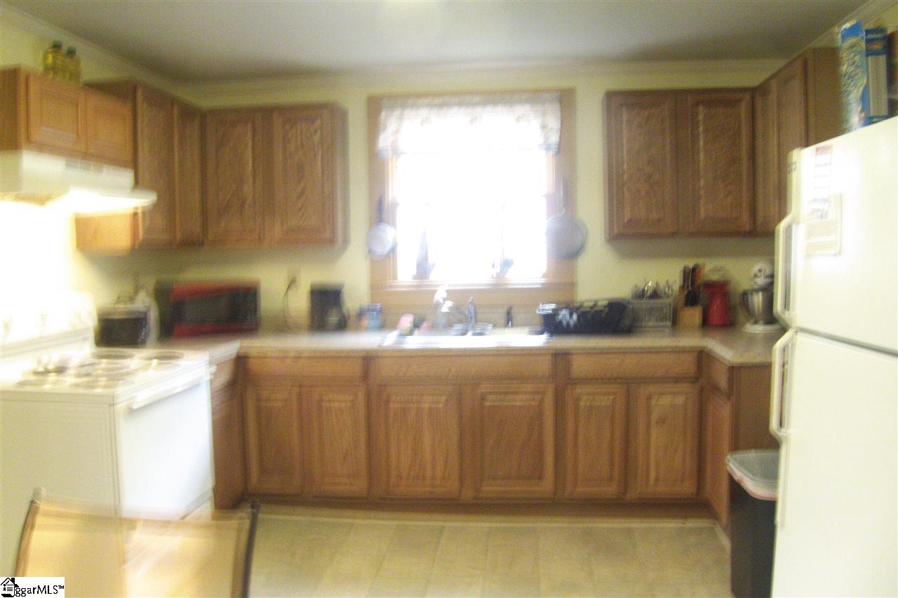 4 14th Street Greer, SC 29651 - Photo 7 of 11 Gallery Image 7
