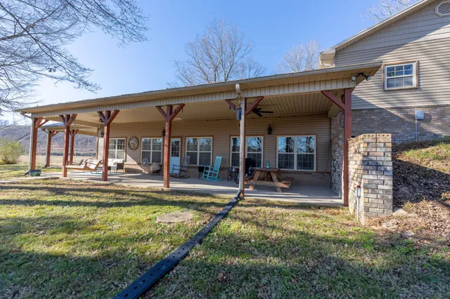 $795,000 | 5725 Wayland Springs Road, Iron City, TN 38463