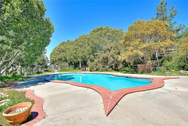 $1,395,000 | 750 Jericho Drive, Fallbrook, CA 92028