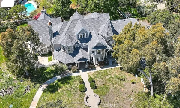 $1,395,000 | 750 Jericho Drive, Fallbrook, CA 92028