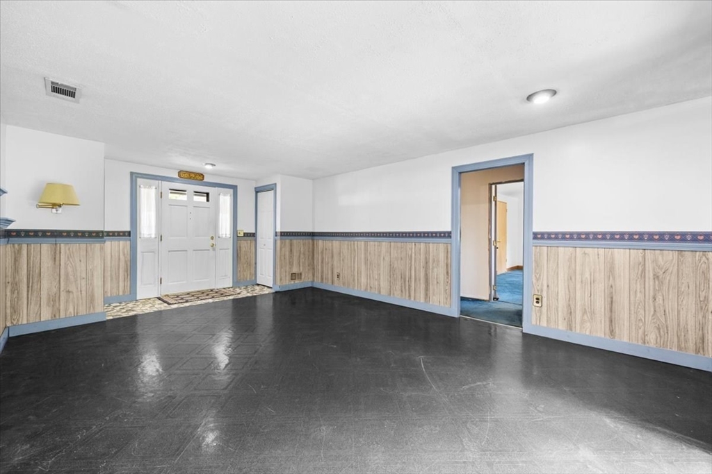 27 Nadine Road Brockton, MA 02302 - Photo 11 of 42