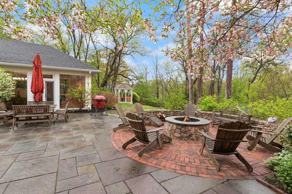 55 Marbleridge Road North Andover, MA 01845 - Photo 4 of 41 Gallery Image 4