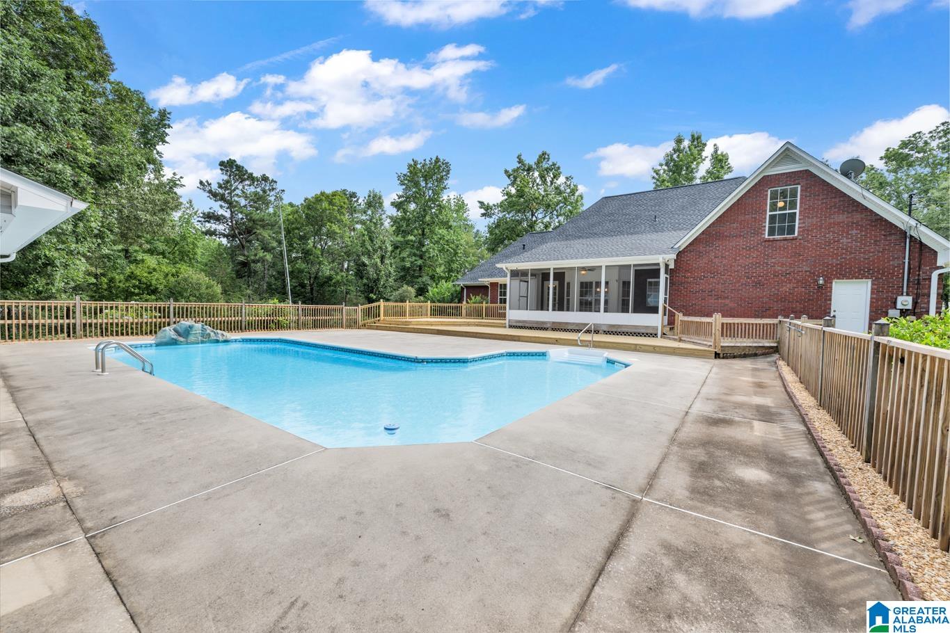 560 Myrick Road Warrior, AL 35180 - Photo 36 of 59