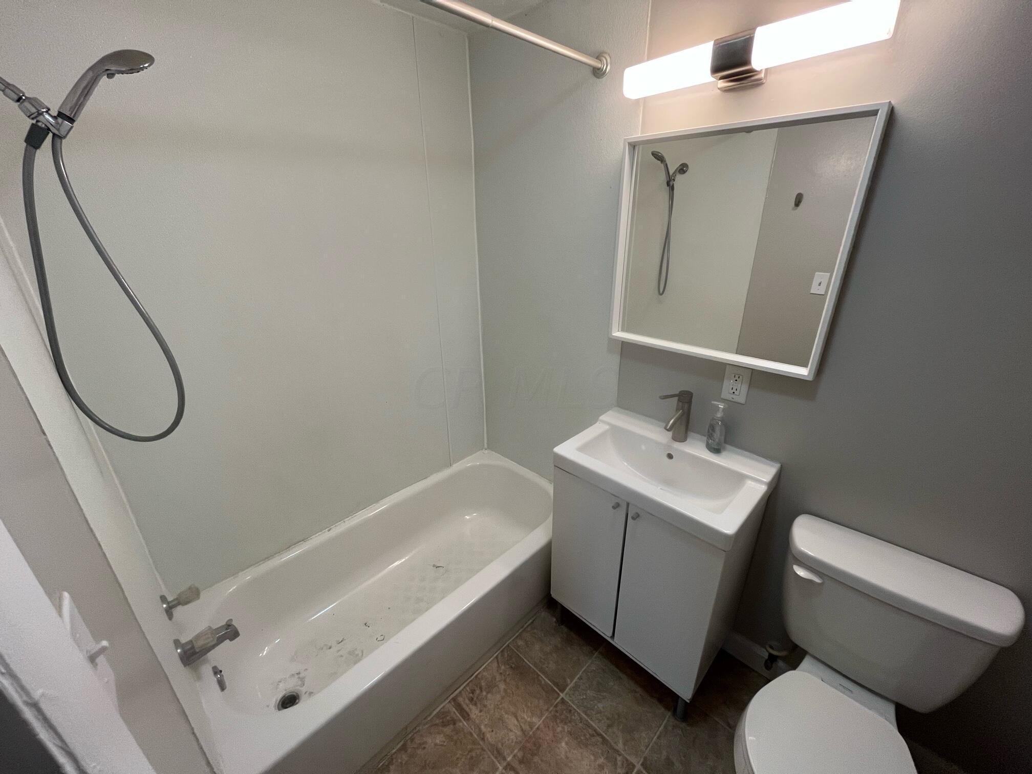 1828 Northridge Road Columbus, OH 43224 - Photo 11 of 11 image6