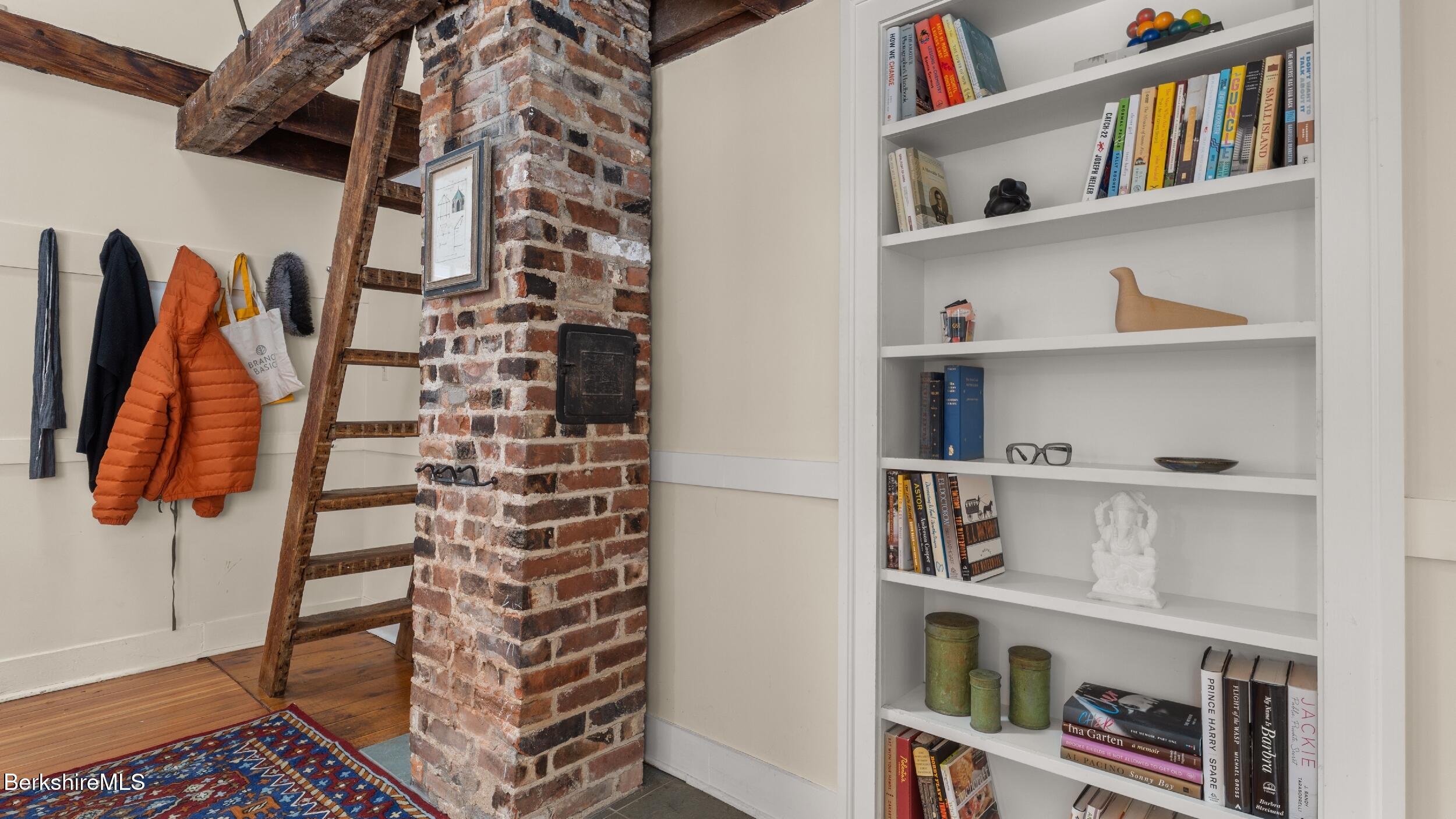 127 Monument Valley Road Great Barrington, MA 01230 - Photo 12 of 64 DSC00057LR