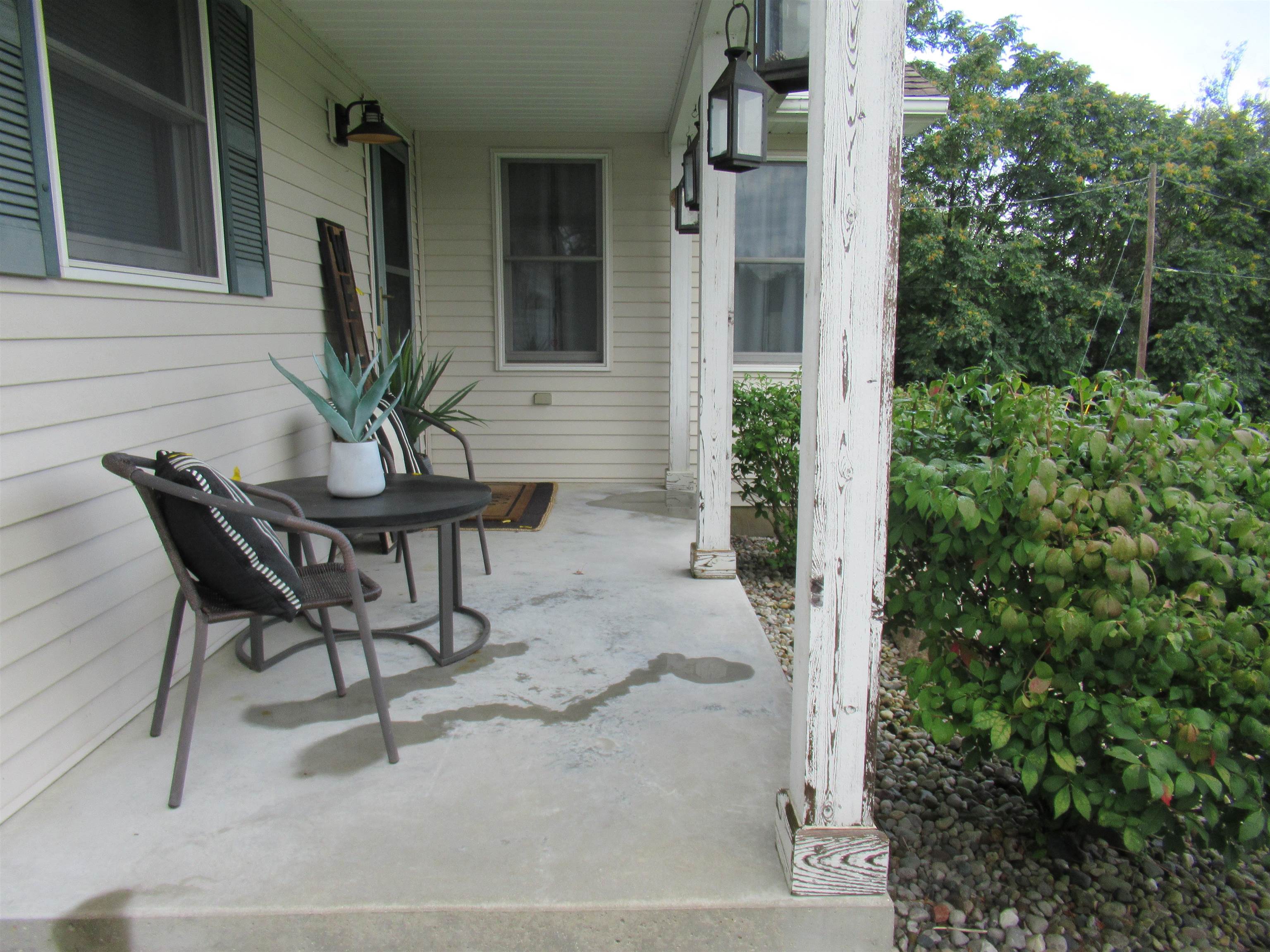 5055 Kelly Road Flint, MI 48504 - Photo 4 of 49 50120095-3.JPG