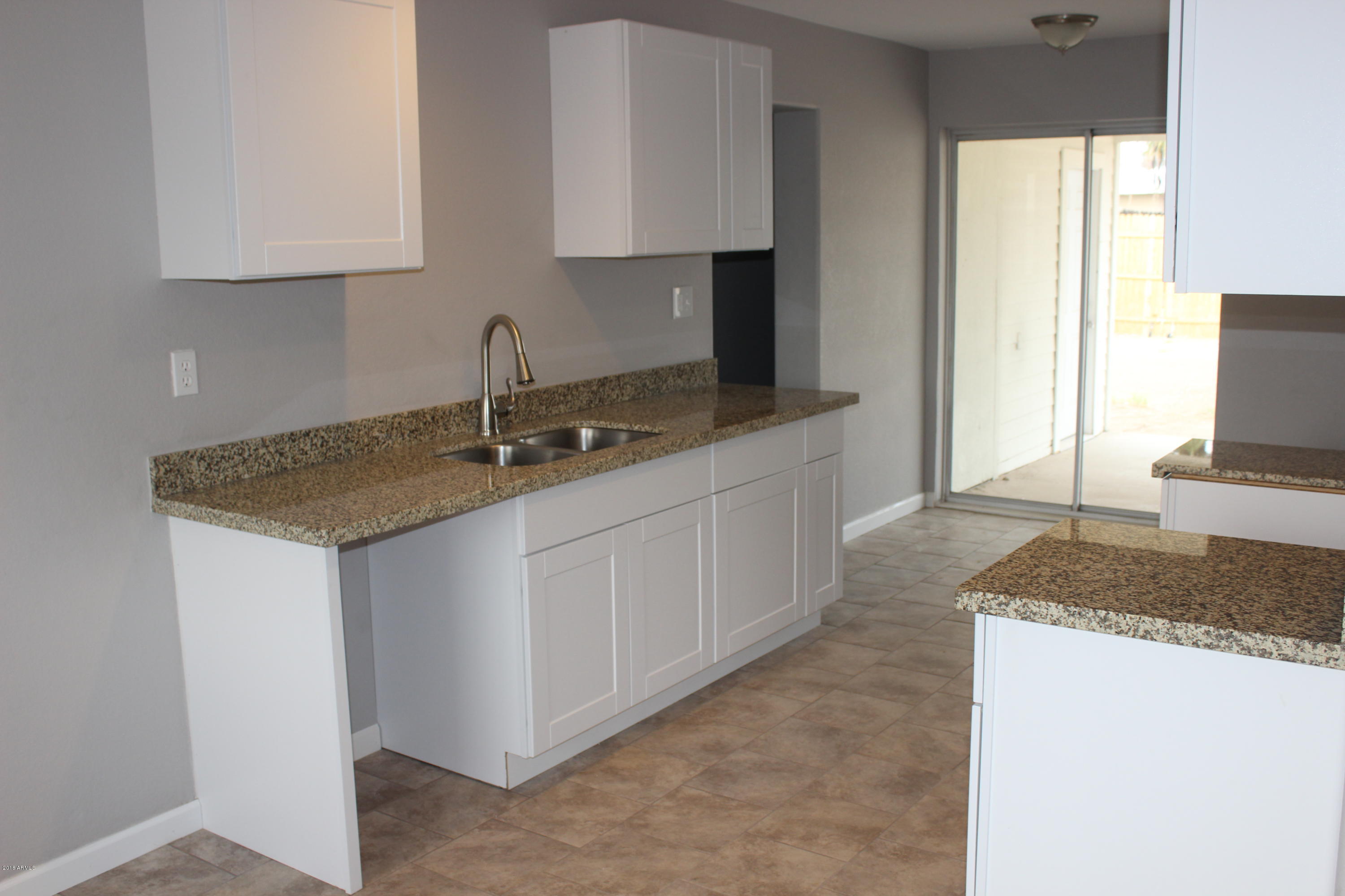 3226 West Roma Avenue Phoenix, AZ 85017 - Photo 3 of 12 IMG_2223