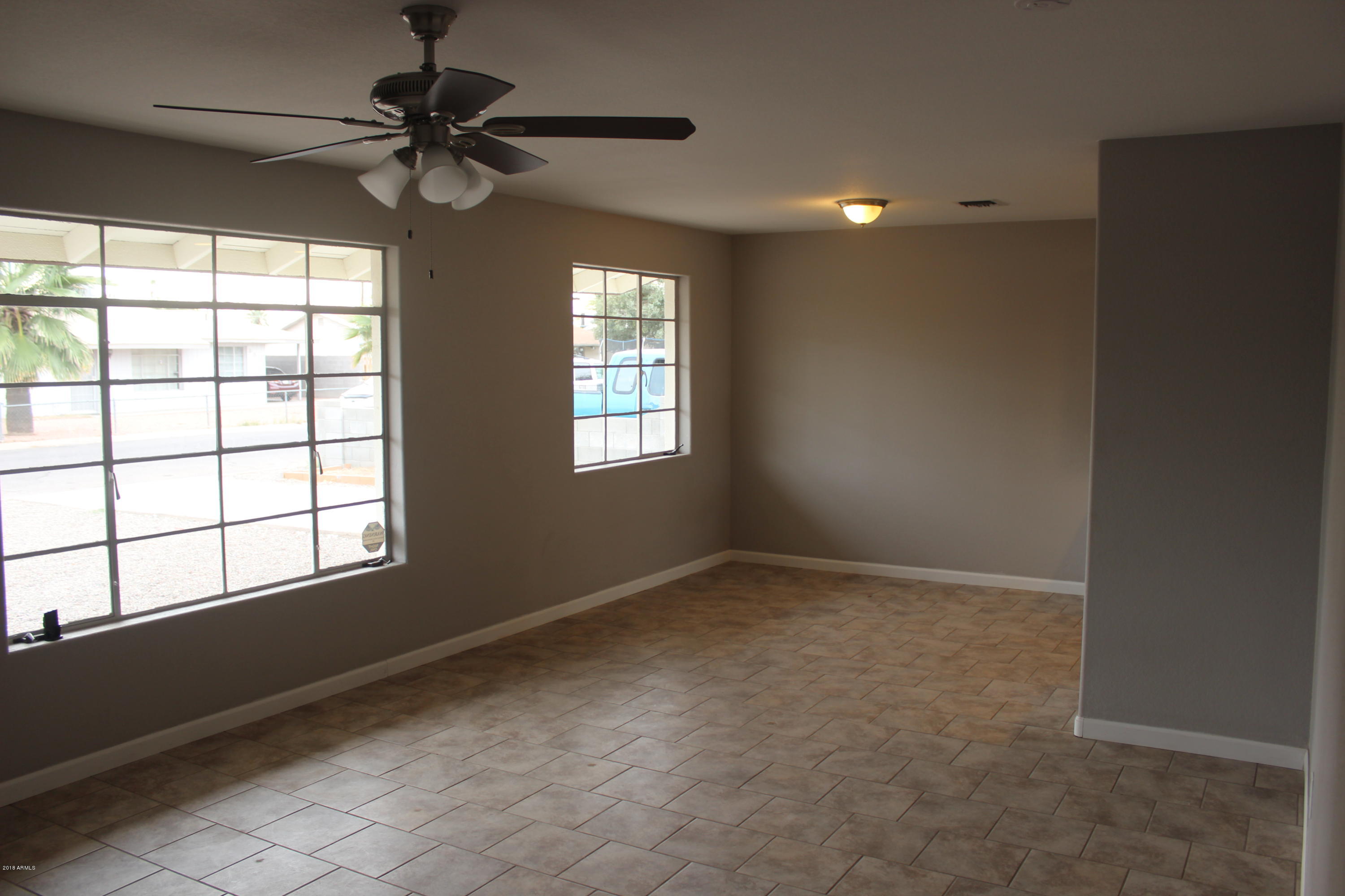3226 West Roma Avenue Phoenix, AZ 85017 - Photo 6 of 12 IMG_2237