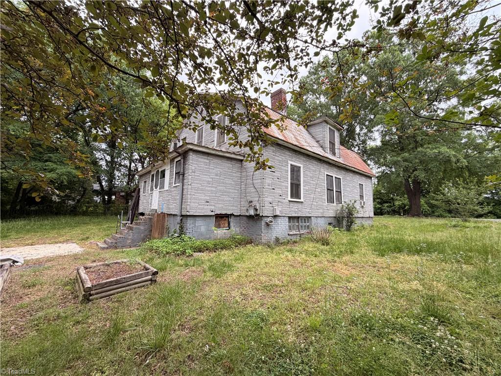 1611 East Meadow Road Eden, NC 27288 - Photo 4 of 13