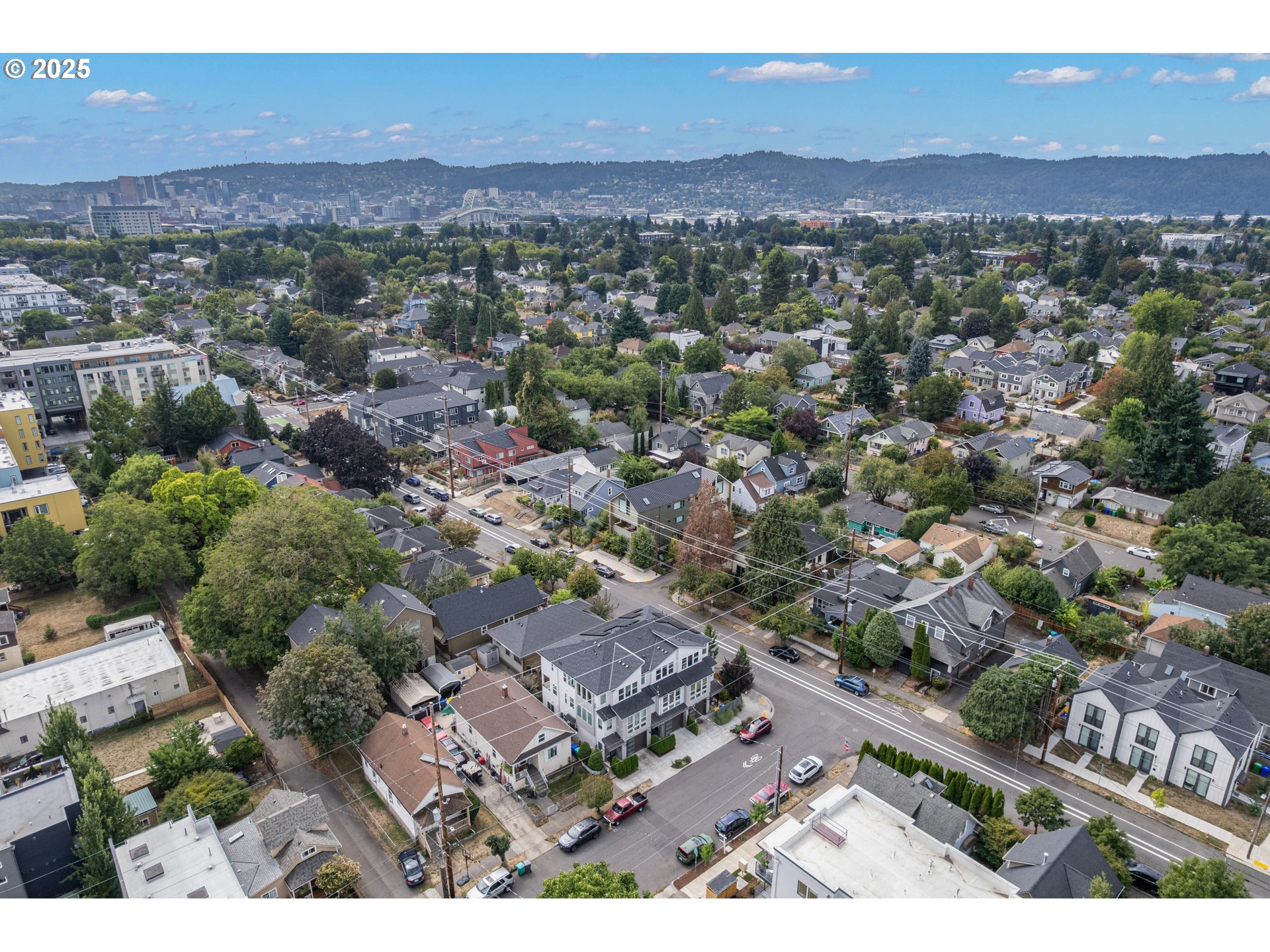 176 North Going Street Portland, OR 97217 - Photo 24 of 28