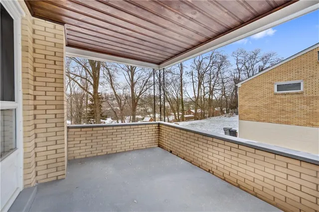 $274,000 | 138 Peters Drive, Glenshaw, PA 15116