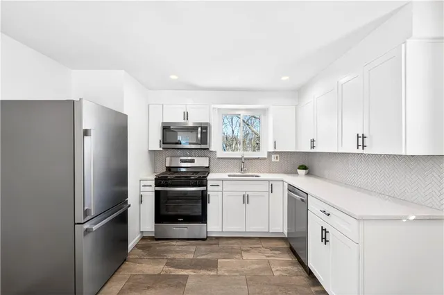 $274,000 | 138 Peters Drive, Glenshaw, PA 15116