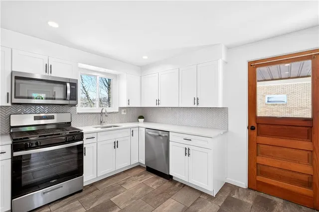 $274,000 | 138 Peters Drive, Glenshaw, PA 15116