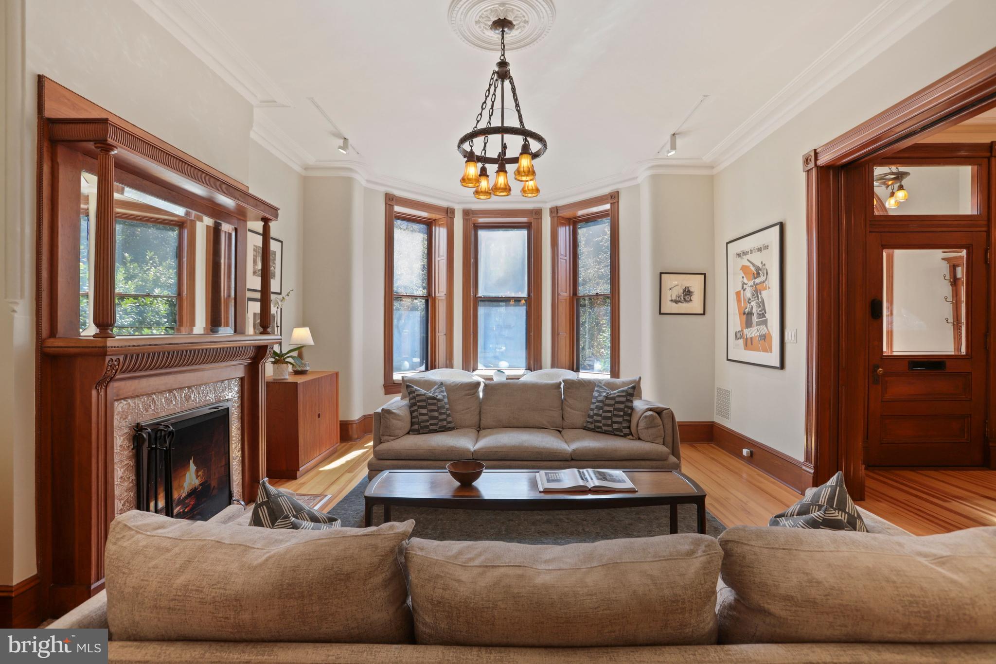 1329 R Street Northwest Washington, DC 20009 - Photo 4 of 45 Main Level Living Room