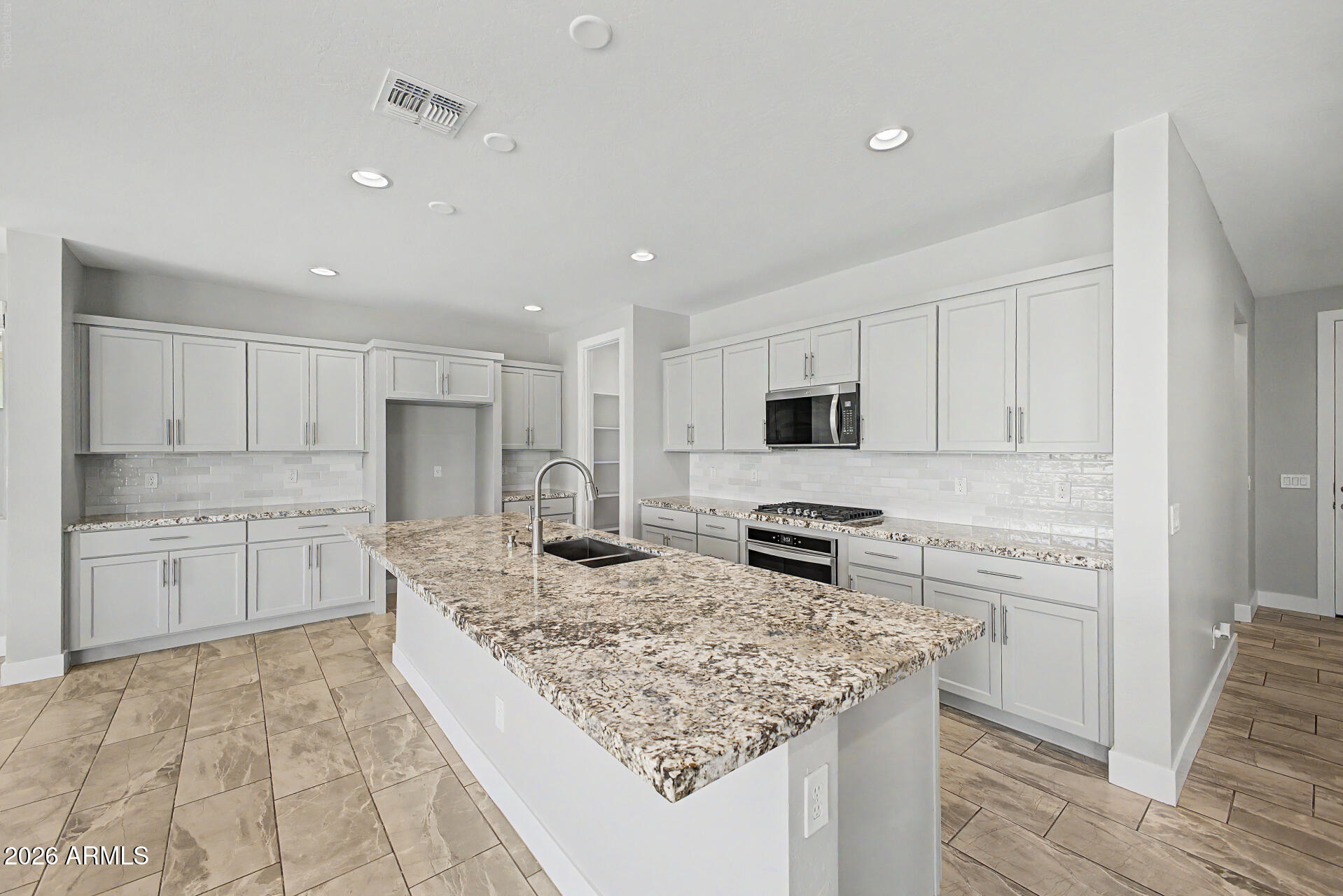 11010 West Chipman Road Tolleson, AZ 85353 - Photo 9 of 50 13-Chipman