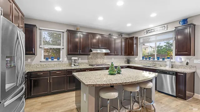 $699,999 | 931 Noble Road, Vacaville, CA 95688