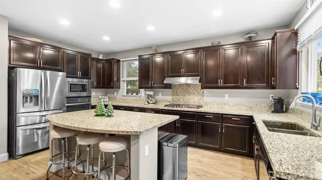 $699,999 | 931 Noble Road, Vacaville, CA 95688