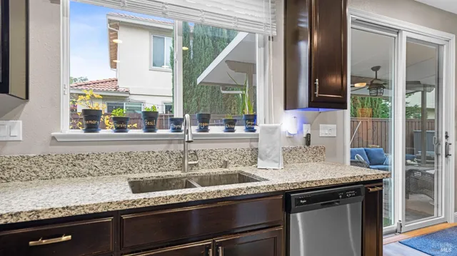 $699,999 | 931 Noble Road, Vacaville, CA 95688