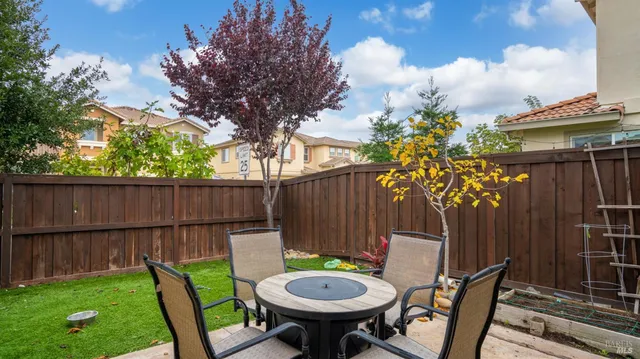 $699,999 | 931 Noble Road, Vacaville, CA 95688