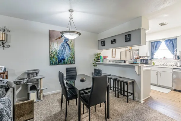 $460,000 | 4027 Briarglen Drive, Dickinson, TX 77539