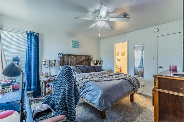 $460,000 | 4027 Briarglen Drive, Dickinson, TX 77539