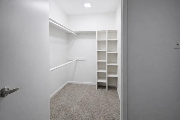 $460,000 | 4027 Briarglen Drive, Dickinson, TX 77539