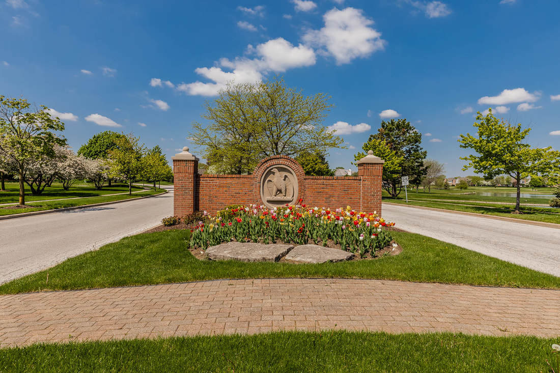 2204 Arrowhead Drive Naperville, IL 60564 - Photo 36 of 40 a view of a street with a building in the background
