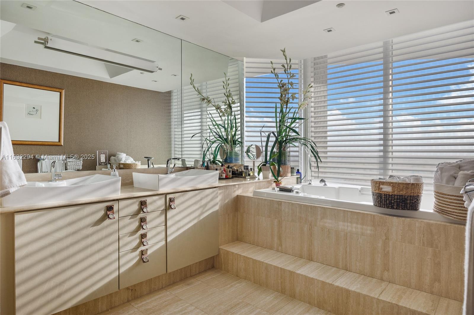 7000 Island Boulevard, Unit PH08 Aventura, FL 33160 - Photo 17 of 21