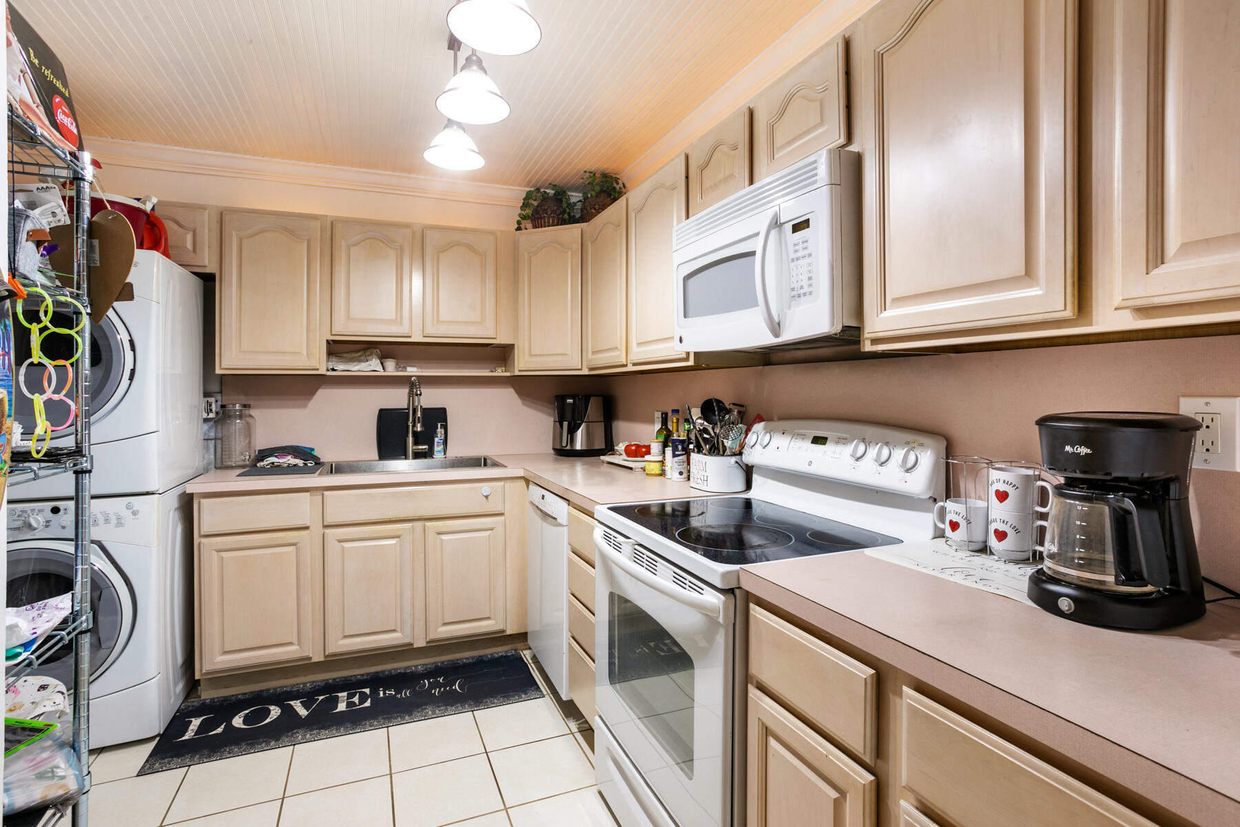388 Golfview Road, Unit E North Palm Beach, FL 33408 - Photo 16 of 70 388_Golfview_E_15_MLS