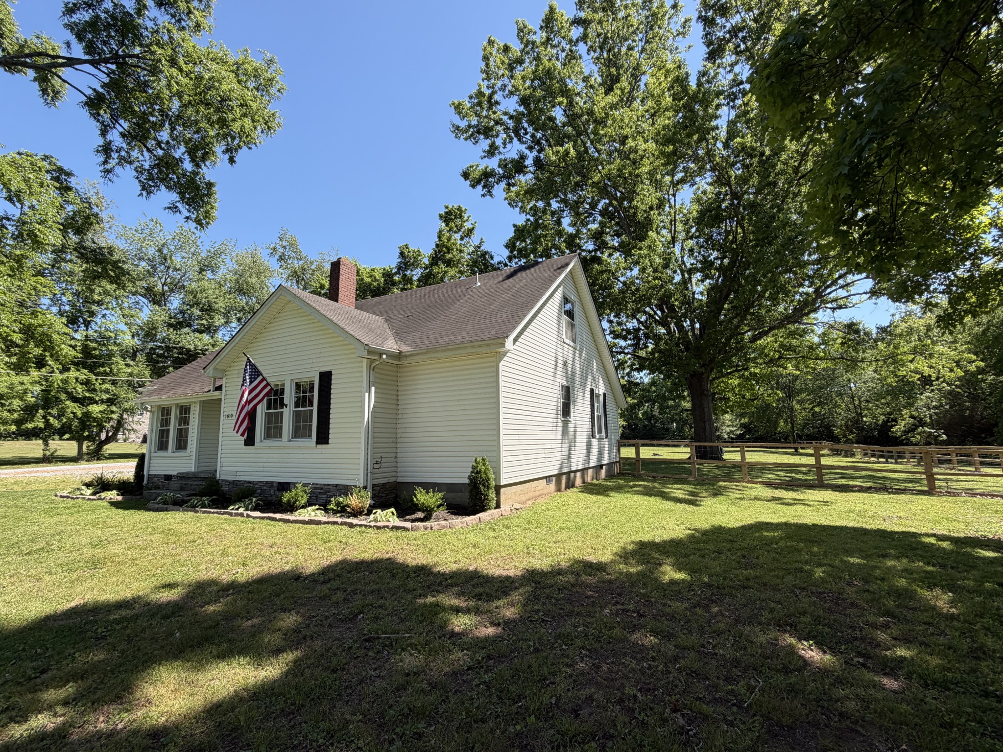 1610 Cairo Road Gallatin, TN 37066 - Photo 3 of 24