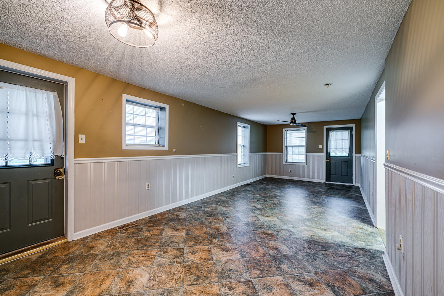 2684 Genesis Road Crossville, TN 38571 - Photo 14 of 30 14_2684GenesisRdCrossville_TNPC090_HDR_m