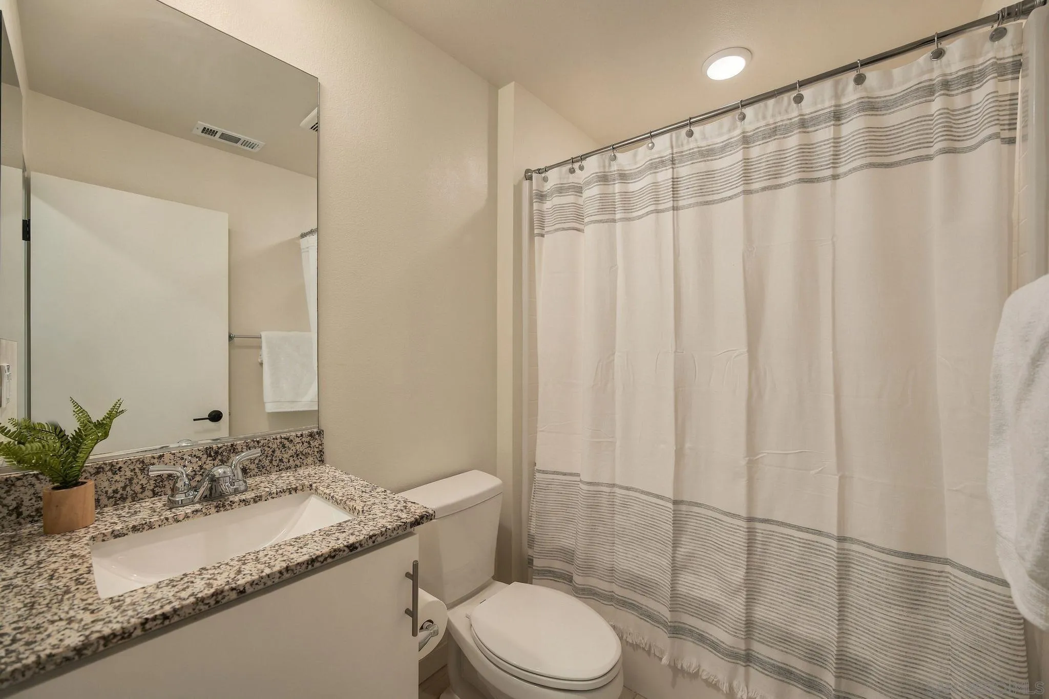 35169 Rangpur Lane Fallbrook, CA 92028 - Photo 24 of 38 Gallery Image 24