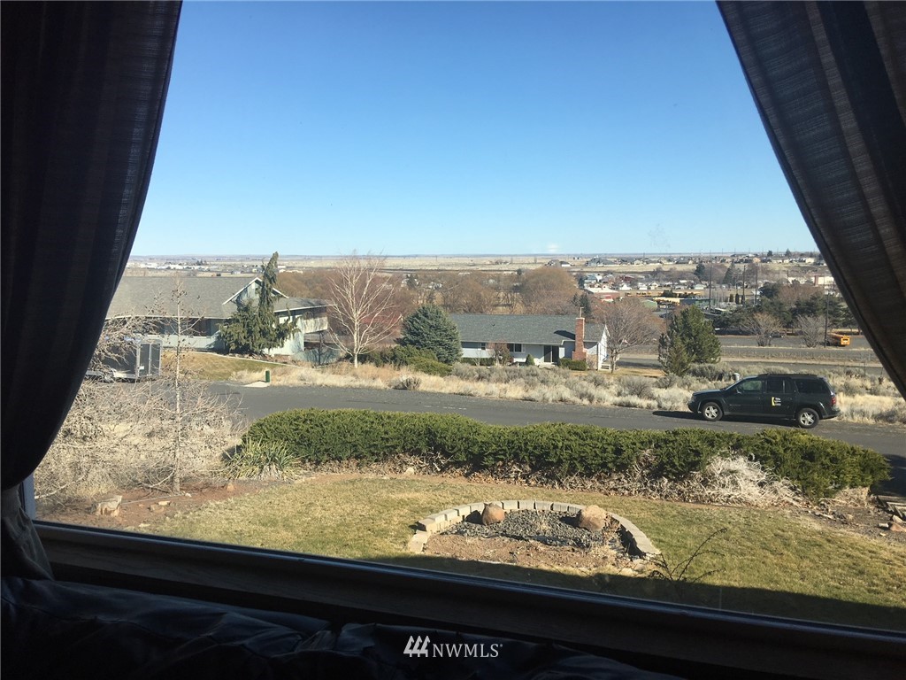 361 Strand Road Ephrata, WA 98823 - Photo 8 of 20
