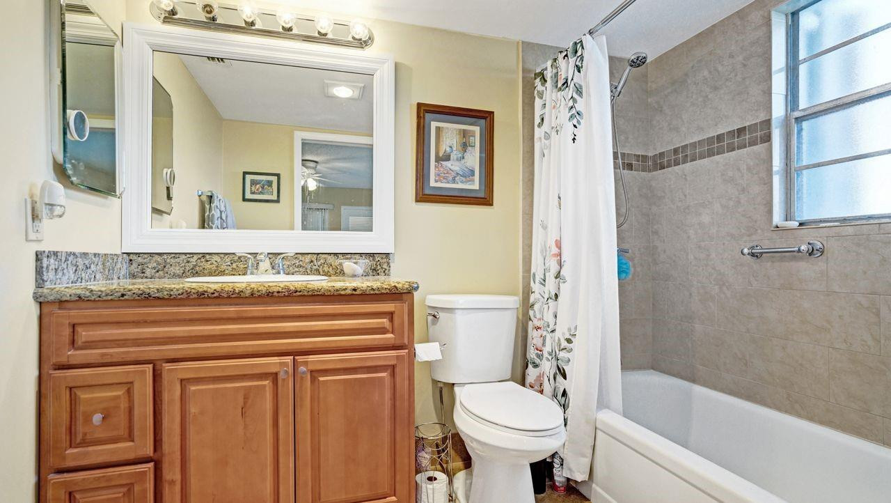 1036 Guildford East, Unit 1036 Boca Raton, FL 33434 - Photo 19 of 50 Photo 19