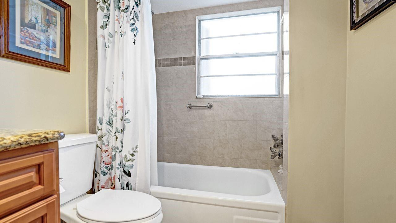 1036 Guildford East, Unit 1036 Boca Raton, FL 33434 - Photo 20 of 50 Photo 20