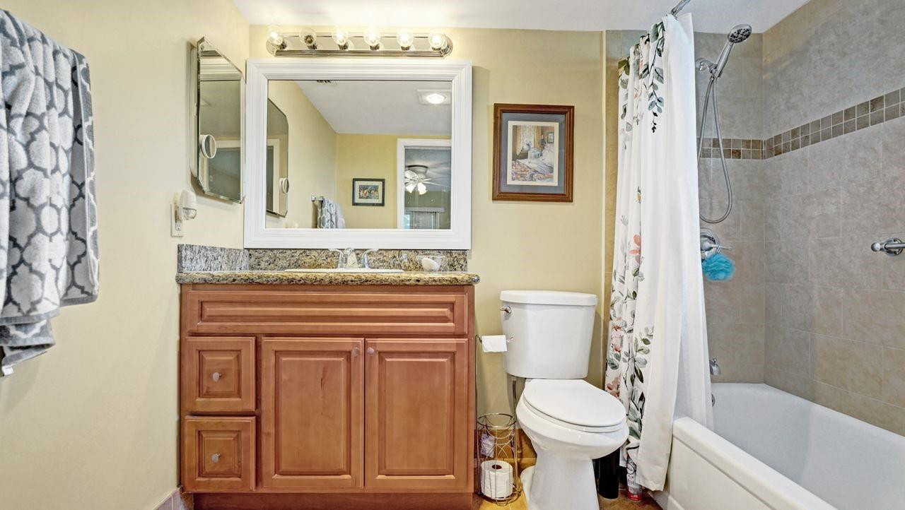 1036 Guildford East, Unit 1036 Boca Raton, FL 33434 - Photo 21 of 50 Photo 21