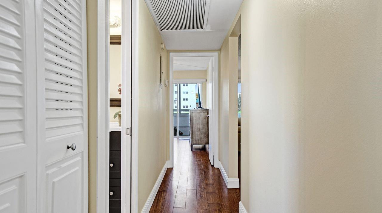 1036 Guildford East, Unit 1036 Boca Raton, FL 33434 - Photo 29 of 50 Photo 29